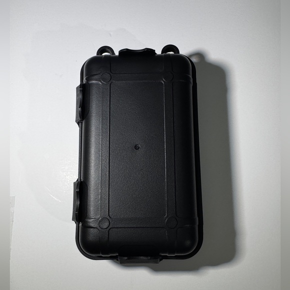 Heavy-Duty Magnetic Car Key Holder - Picture 4 of 7